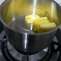巧克力熔岩蛋糕的做法图解1