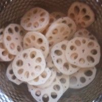 麻辣藕片的做法图解1