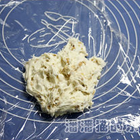 微波炉自制花生牛轧糖的做法图解5