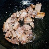 萝卜烩排骨的做法图解4