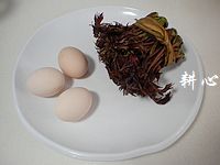 椿芽炒蛋的做法图解1