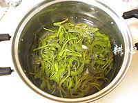 椿芽炒蛋的做法图解4