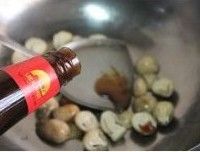 蚝油草菇的做法图解5