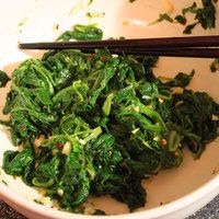 凉拌菠菜的做法图解2
