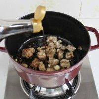 排骨炖海带的做法图解4