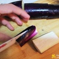 鱼香茄子煲的做法图解1