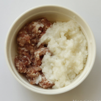 山药肉丸子的做法图解3