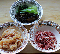 肉丝伊府面的做法图解2