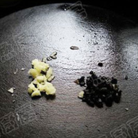 南瓜豆豉炒排骨的做法图解4
