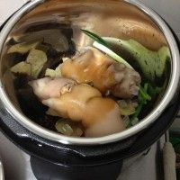 冰糖猪蹄的做法图解3