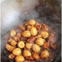 鹌鹑蛋红烧肉的做法图解11
