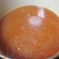 韩式鲜菌辣肥牛汤锅的做法图解3