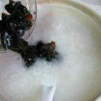 皮蛋瘦肉粥的做法图解7