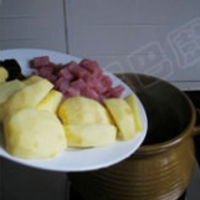 苹果瘦肉汤的做法图解5