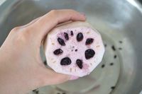 蜜汁黑糯米藕的做法图解4