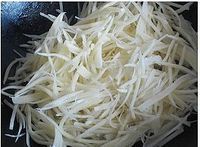 酸辣土豆丝的做法图解3