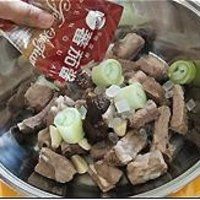 番茄排骨的做法图解10