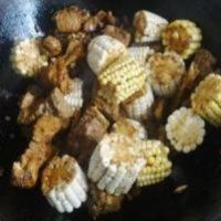 排骨玉米煲的做法图解7