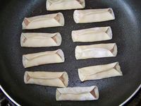 金底鲜肉锅贴的做法图解6
