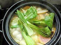 砂锅炖鱼丸的做法图解7