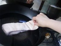 不加一滴油做咸烧白(梅菜扣肉)的做法图解2