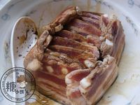 不加一滴油做咸烧白(梅菜扣肉)的做法图解7