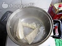 竹笋炒肉丝的做法图解2