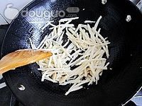 竹笋炒肉丝的做法图解7