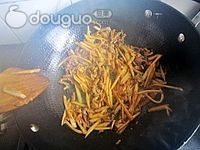 竹笋炒肉丝的做法图解9