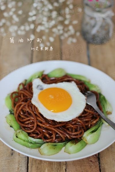 酱油炒面的做法