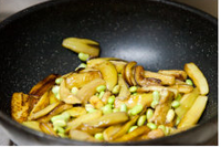 毛豆烧茄子的做法图解3