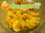 芒果鲜奶冰激凌的做法图解6