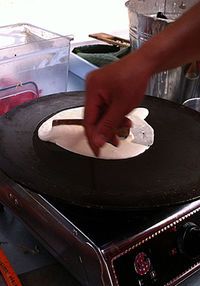 自制煎饼果子的做法图解2