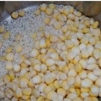 甜糯鲜玉米糊的做法图解3