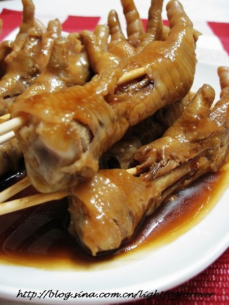 鲍汁扒鸡脚的做法