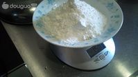 意式蛋白霜马卡龙的做法图解3