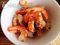 豌豆玉米虾仁的做法图解2