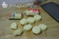 菠萝咕噜日本豆腐的做法图解2