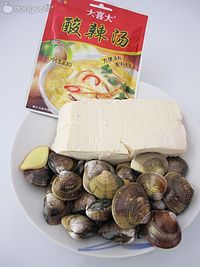 海鲜酸辣汤的做法图解1