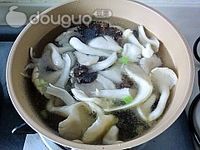 青菜蘑菇汤的做法图解5