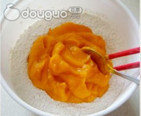 黄金葱油饼的做法图解2