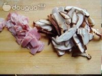 香菇培根意面的做法图解4