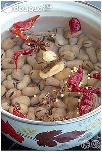辣味五香豆的做法图解2