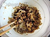 荠菜猪肉锅贴的做法图解4