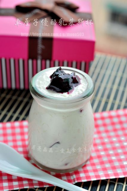 车厘子优酪乳慕斯杯的做法