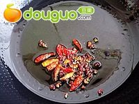 干锅麻辣鸡翅尖的做法图解5