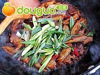干锅麻辣鸡翅尖的做法图解12