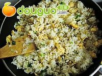 葱香蛋炒饭的做法图解12