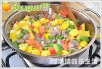 彩椒牛肉粒的做法图解4