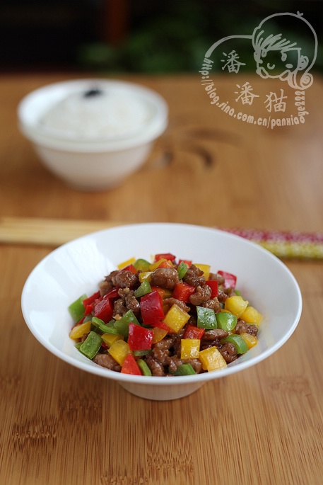 彩椒牛肉粒的做法